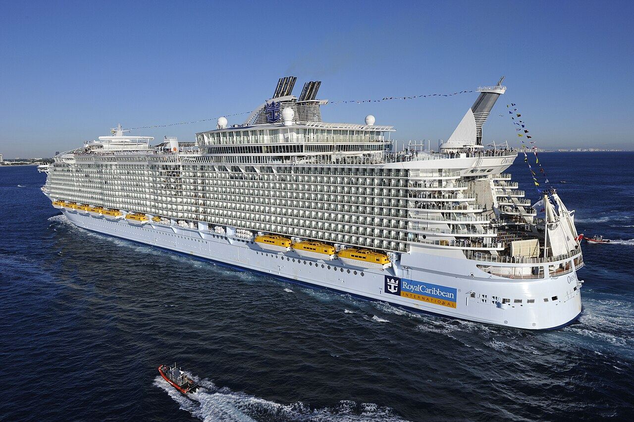 A large cruise ship arriving at Fort Lauderdale on a clear day